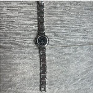 Silver Guess watch. 5.5’